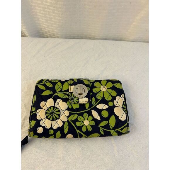 Vera Bradley turn key wallet navy green 7.5x4.5” - Picture 1 of 5